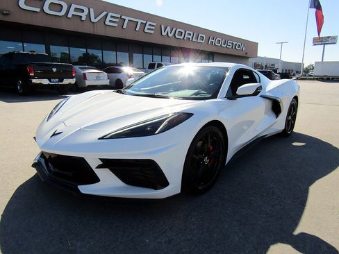 Used 2023 Chevrolet Corvette Stingray Coupe image 1
