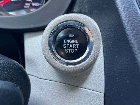 Used 2015 Subaru Forester 2.5i Touring w/ Eyesight & Navigation System image 18