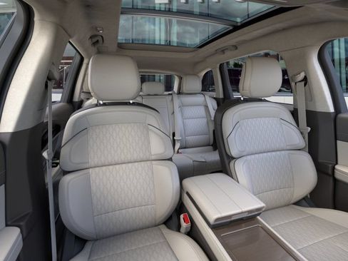 New 2026 Lincoln Nautilus Black Label AWD/4WD image 10
