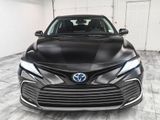 Used 2022 Toyota Camry XLE image 2