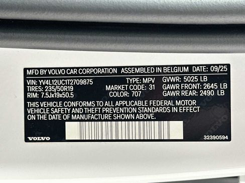 Used 2026 Volvo XC40 B5 Plus w/ Protection Package Premier AWD/4WD image 31