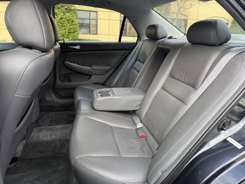 Used 2004 Honda Accord EX image 21