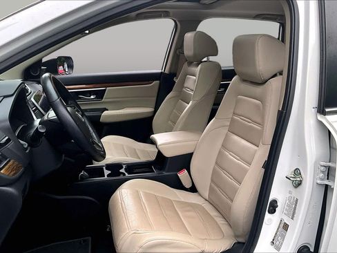 Used 2018 Honda CR-V Touring image 8