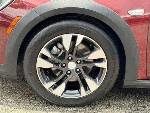 Used 2020 Buick Regal Essence AWD/4WD image 11