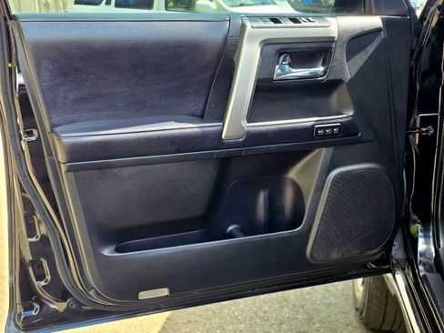 Used 2018 Toyota 4Runner Limited AWD/4WD image 35