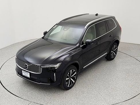 New 2026 Volvo XC90 B5 Core image 13