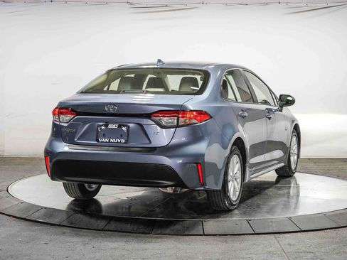 Certified 2026 Toyota Corolla LE w/ LE Premium Package FWD image 4