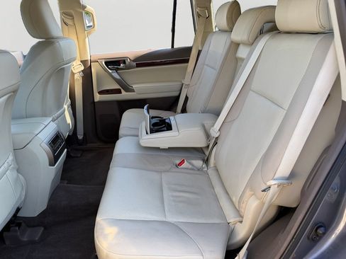 Used 2019 Lexus GX 460 Premium w/ Premium Package AWD/4WD image 12