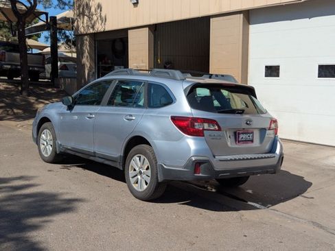 Used 2018 Subaru Outback 2.5i AWD/4WD image 7