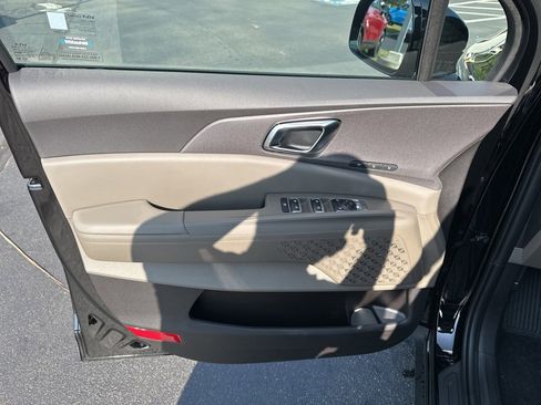 New 2026 Kia Carnival EX image 29