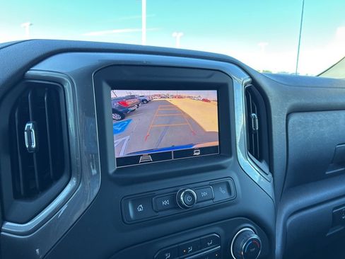 Used 2023 Chevrolet Silverado 1500 Custom image 22