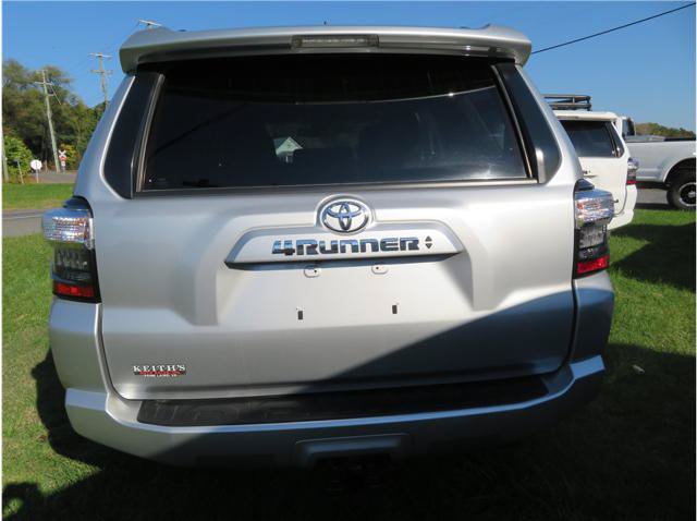 Used 2022 Toyota 4Runner SR5 Premium AWD/4WD image 17