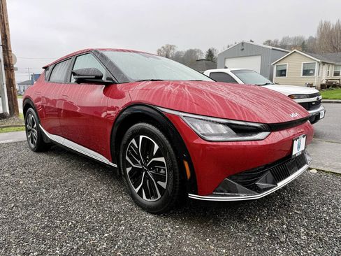 Used 2023 Kia EV6 Wind w/ Wind Technology Package image 7