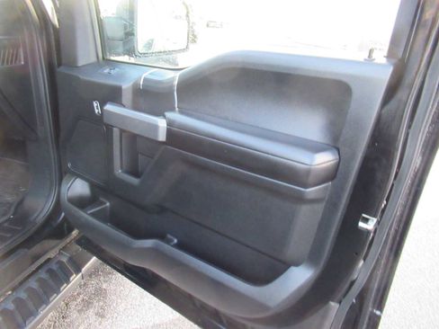 Used 2018 Ford F150 XLT w/ Equipment Group 301A Mid image 16