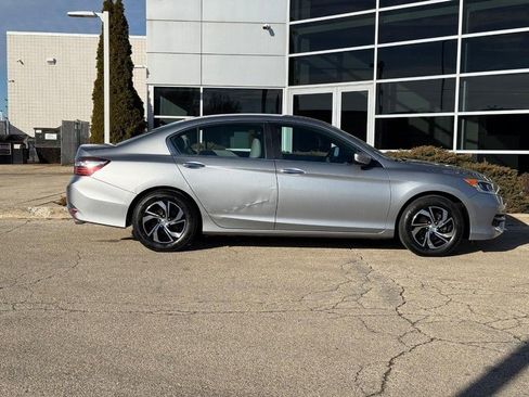 Used 2017 Honda Accord LX image 2
