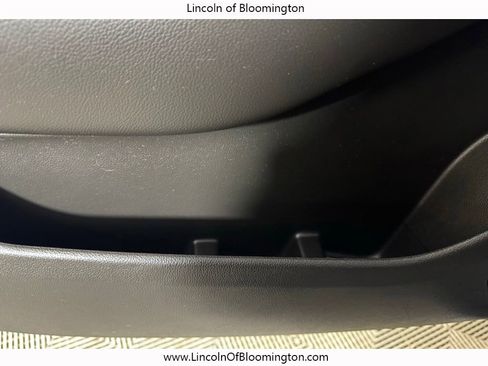 Used 2018 GMC Yukon SLT AWD/4WD image 52