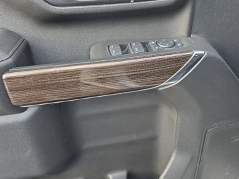 Certified 2021 Chevrolet Silverado 2500 LT w/ All Star Edition image 17