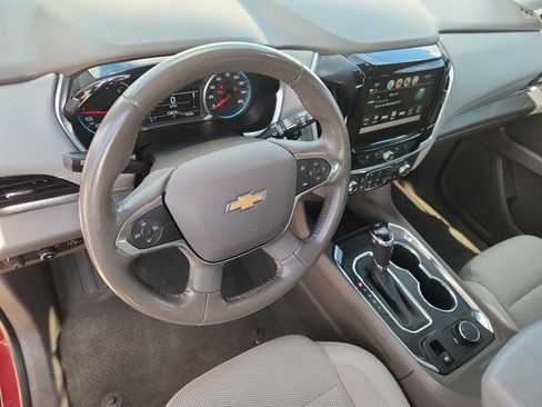 Used 2018 Chevrolet Traverse LT FWD image 5