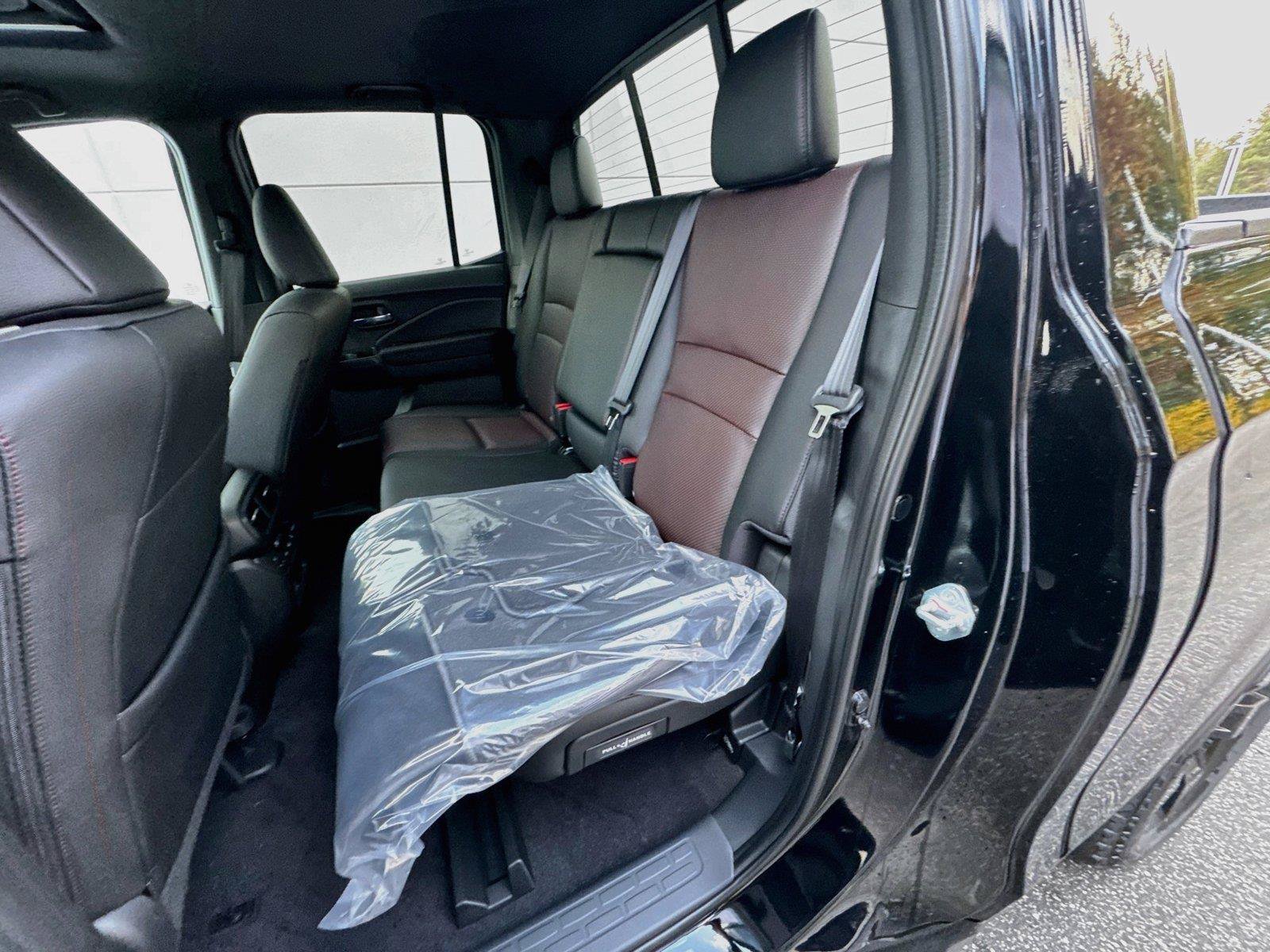 New 2026 Honda Ridgeline Black Edition image 11