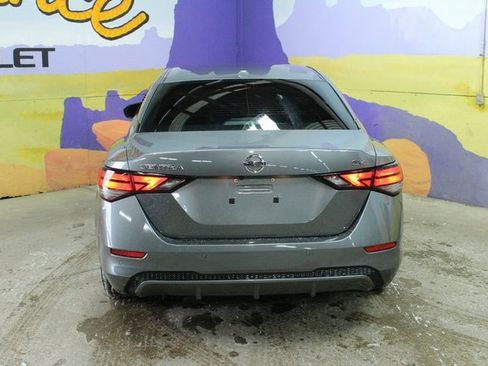 Used 2023 Nissan Sentra SV image 7