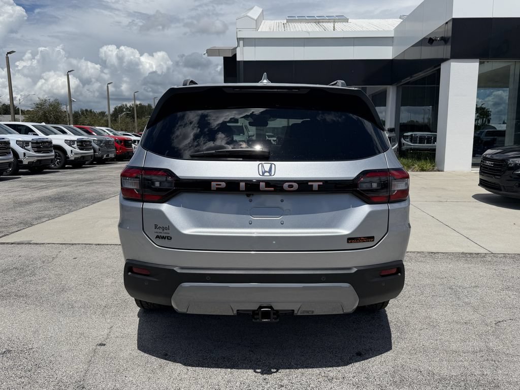 New 2026 Honda Pilot TrailSport image 5