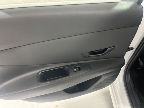 New 2025 Hyundai Elantra Sport image 28