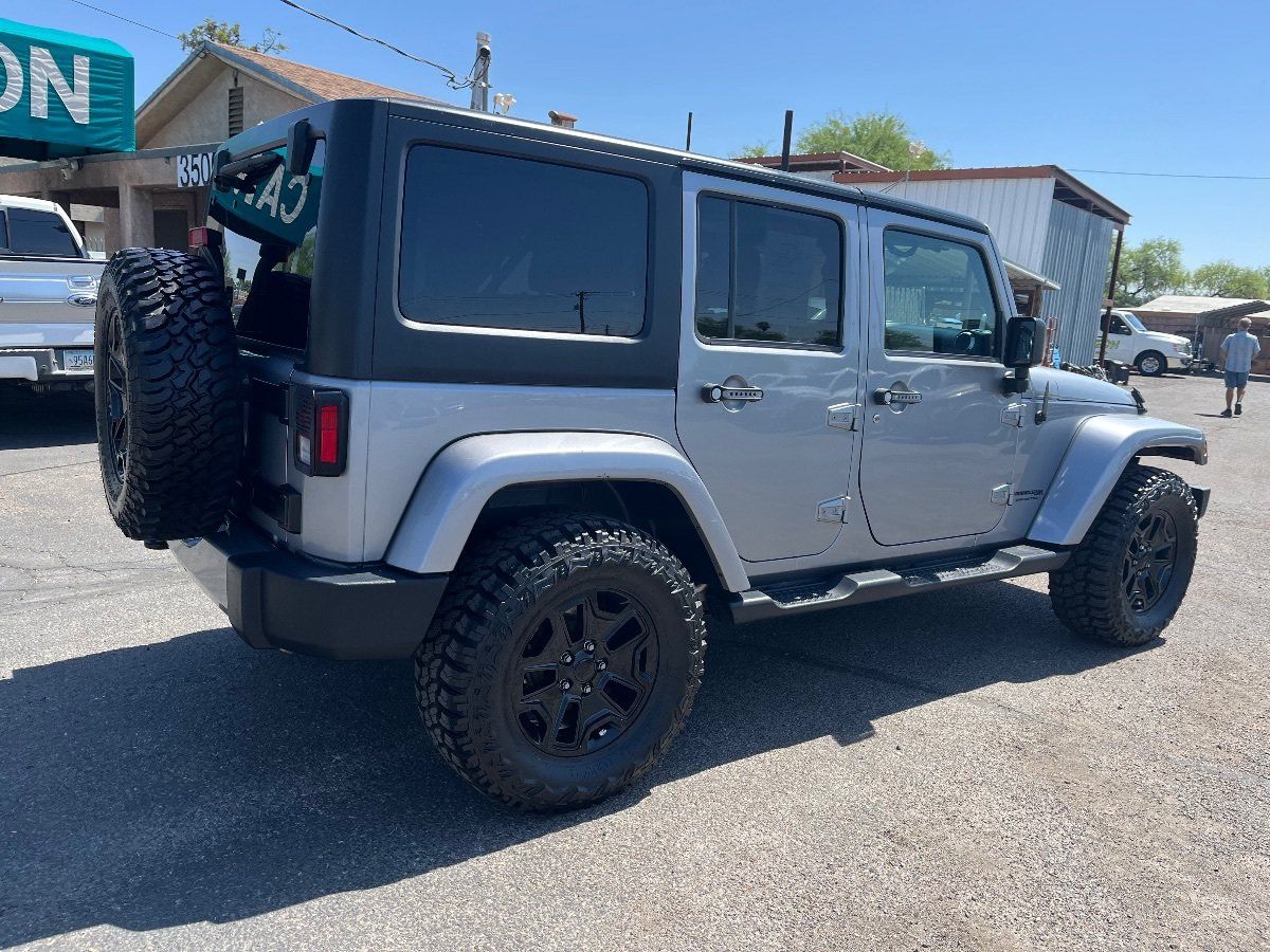 Used 2018 Jeep Wrangler Unlimited Sahara w/ Connectivity Group AWD/4WD image 4