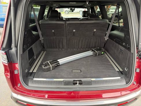 Used 2024 Jeep Grand Wagoneer L Series III AWD/4WD image 23