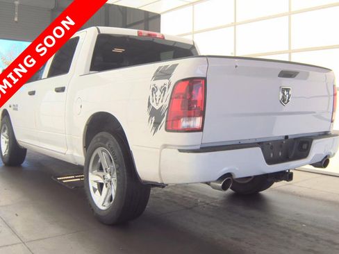 Used 2017 RAM 1500 Express w/ Express Value Package RWD image 4