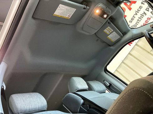 Used 2025 Ford F250 XLT image 14