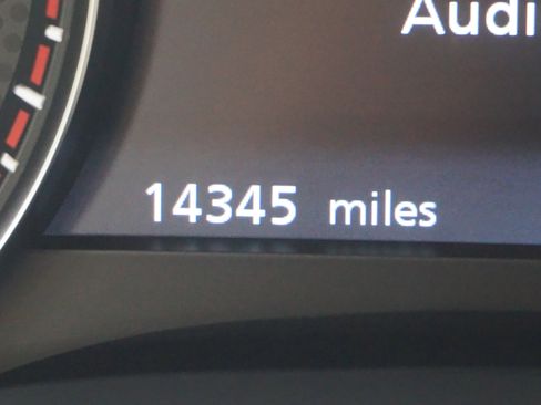 Used 2024 Nissan Armada Platinum w/ Cargo Package image 28