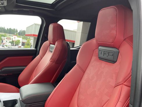 Certified 2025 Toyota Tacoma TRD Pro AWD/4WD image 22