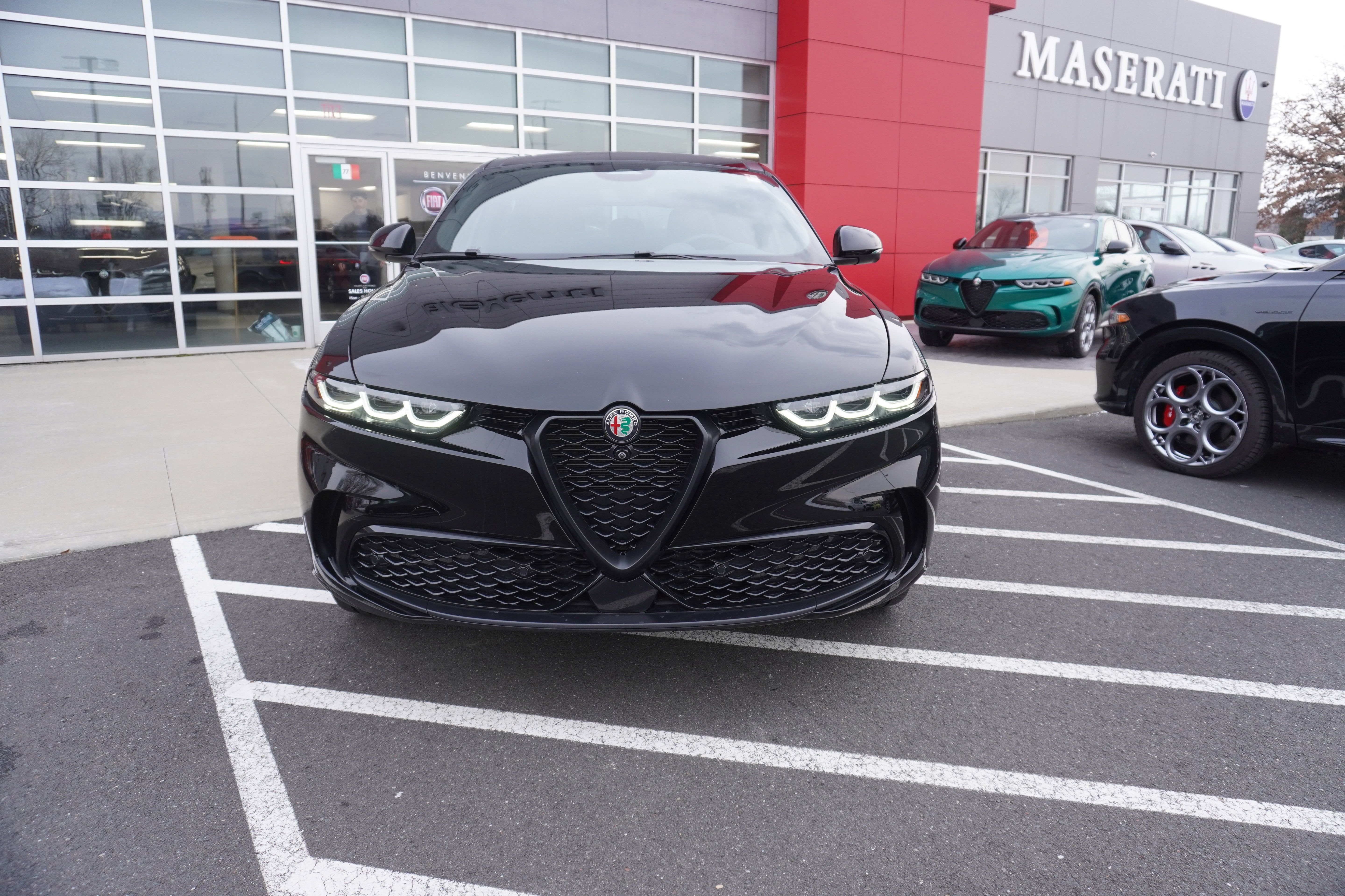 New 2025 Alfa Romeo Tonale AWD/4WD image 4