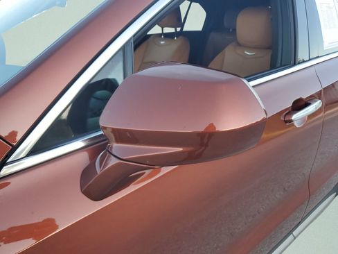 Used 2019 Cadillac XT4 Premium Luxury FWD image 28