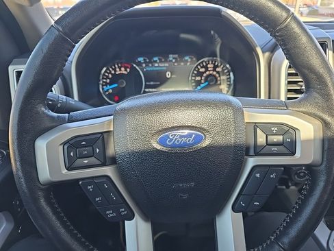 Used 2017 Ford F150 Lariat w/ Equipment Group 502A Luxury image 8