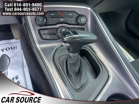 Used 2016 Dodge Challenger SXT image 15