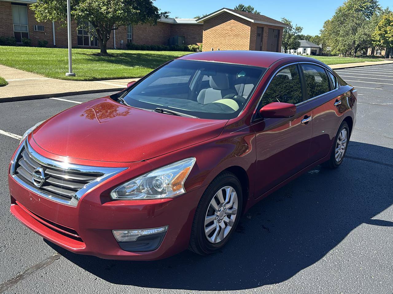 Used 2013 Nissan Altima 2.5 S FWD image 3