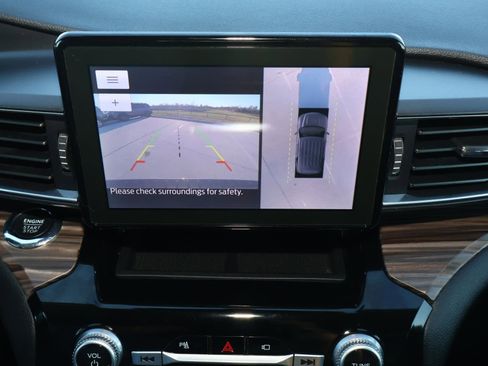 Used 2023 Ford Explorer Limited w/ Equipment Group 301A image 30