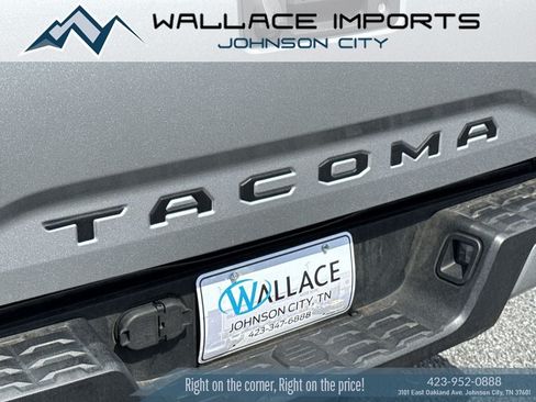 Used 2023 Toyota Tacoma SR AWD/4WD image 12