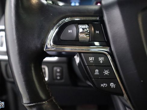 Used 2022 Lincoln Navigator L Reserve image 17