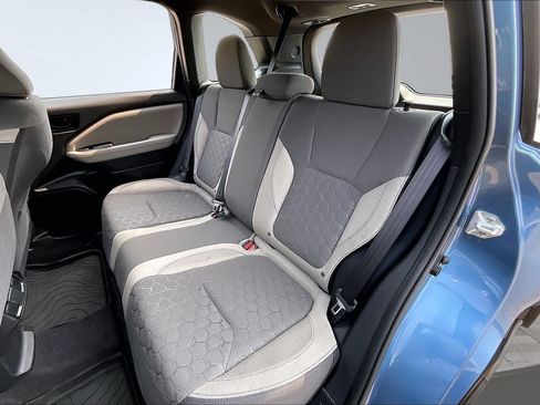 Certified 2025 Subaru Forester AWD/4WD image 26