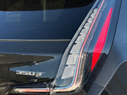 Used 2024 Cadillac XT4 Sport image 33