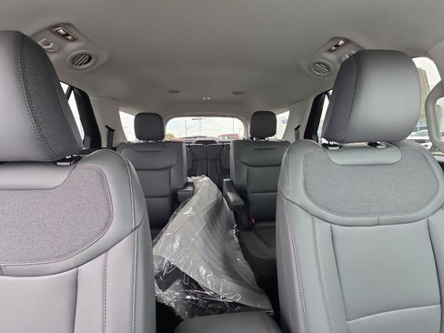 New 2026 Ford Explorer Active AWD/4WD image 46