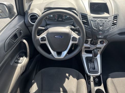 Used 2018 Ford Fiesta SE FWD image 17