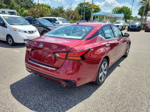 Certified 2021 Nissan Altima 2.5 SL FWD image 3