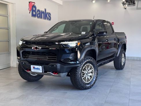 Certified 2025 Chevrolet Colorado ZR2 AWD/4WD image 2