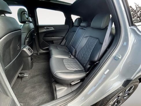 Used 2023 Kia Sportage X-Line w/ X-Line Premium Package AWD/4WD image 34