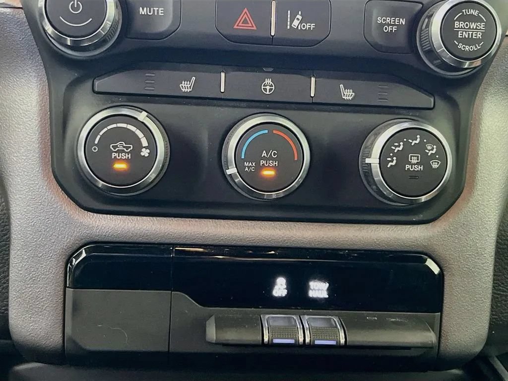 Used 2023 RAM 1500 Big Horn AWD/4WD image 16
