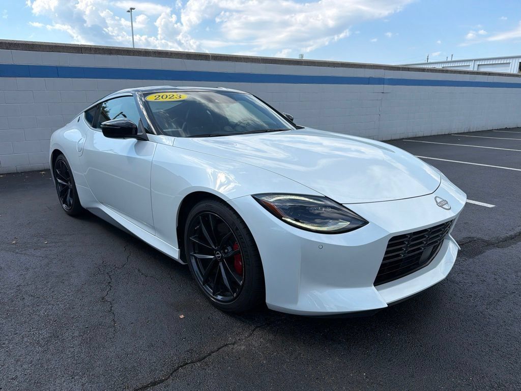 Used 2023 Nissan Z w/ Floor Mat Package (L93) RWD image 7