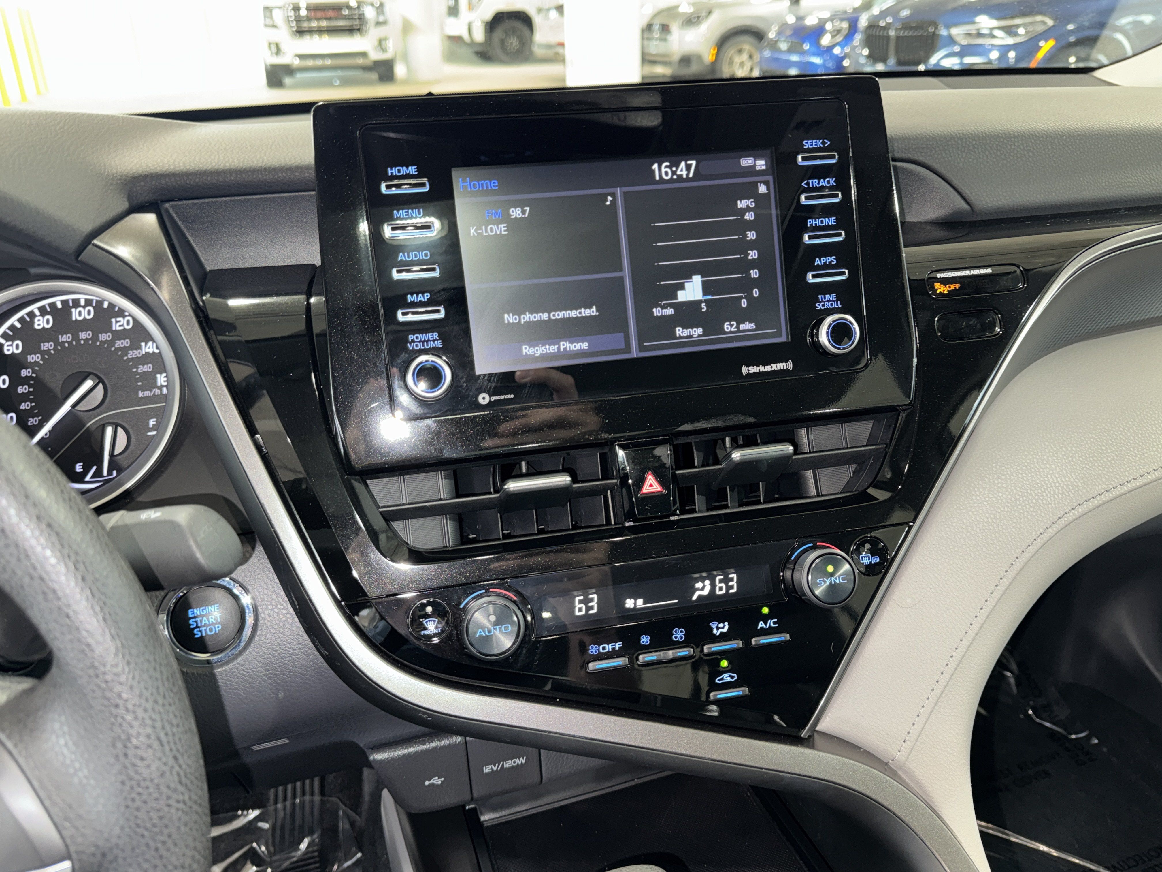 Used 2024 Toyota Camry LE w/ Convenience Package FWD image 25